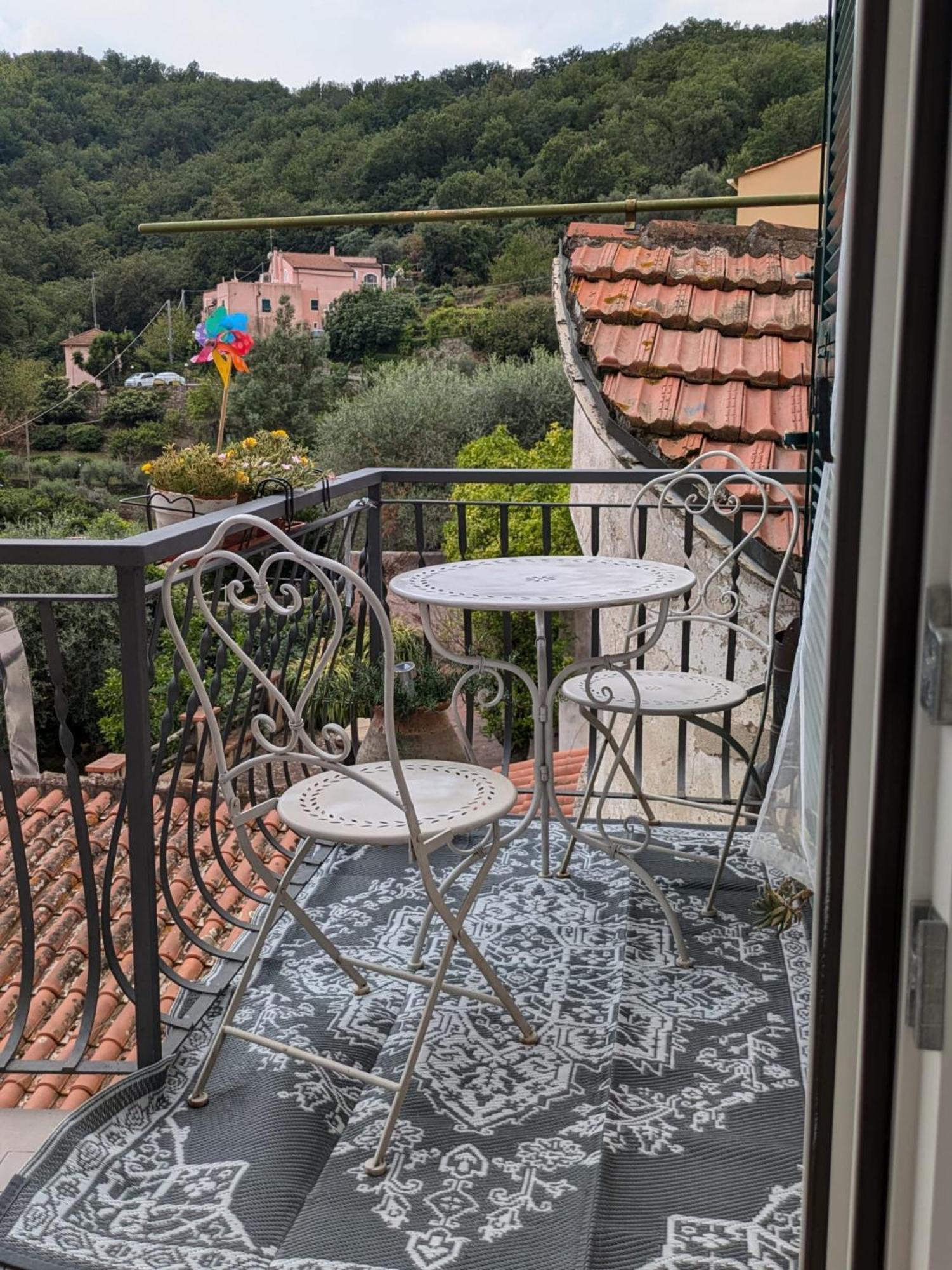 Casa Viola Bed And Breakfast Dimora Di Campagna Calice Ligure Esterno foto